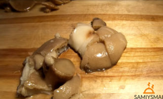 Нарезать грибы на салат грибы под шубой